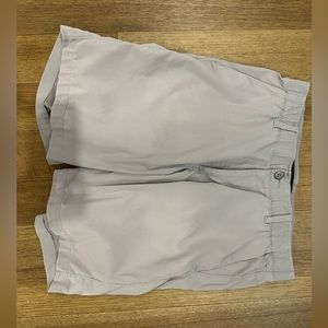 Under Armour Golf Shorts Gray Size 34